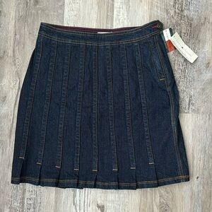 NWT Vintage Tommy Hilfiger Denim Skirt Pleated Y2K Size 2